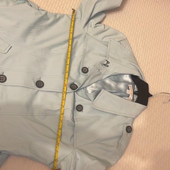 Beautiful trench coat - Picture 11 of 12